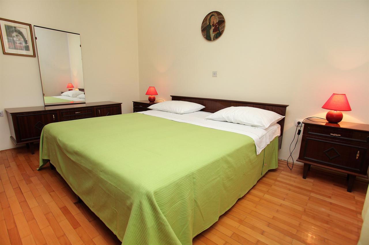 Apartment Baturina Трогир Екстериор снимка